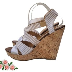 Chinese Laundry Platform Wedge Sandals Beige Marianne Women's Size 10 M